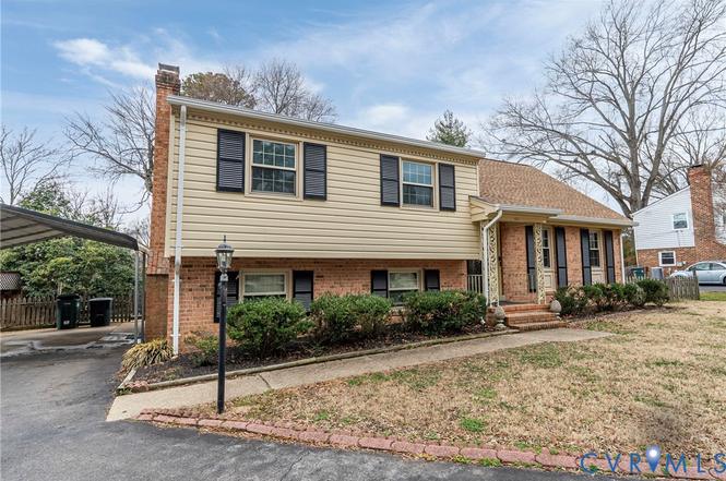 9201 Claymont Dr