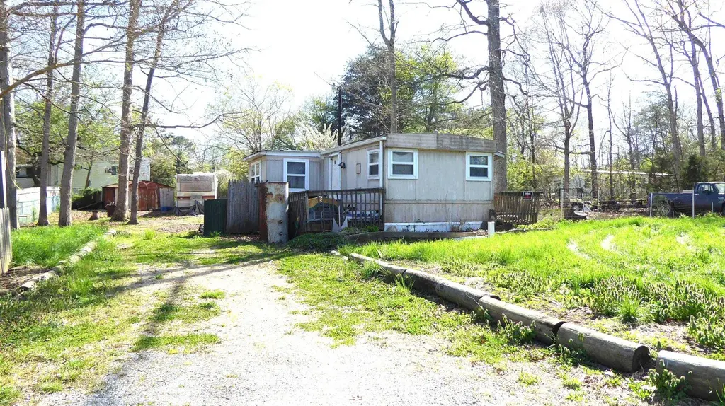 7215 Dove Pl