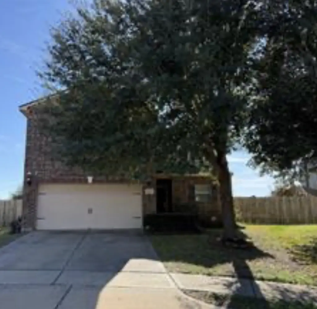 16203 Silver Wing Ln