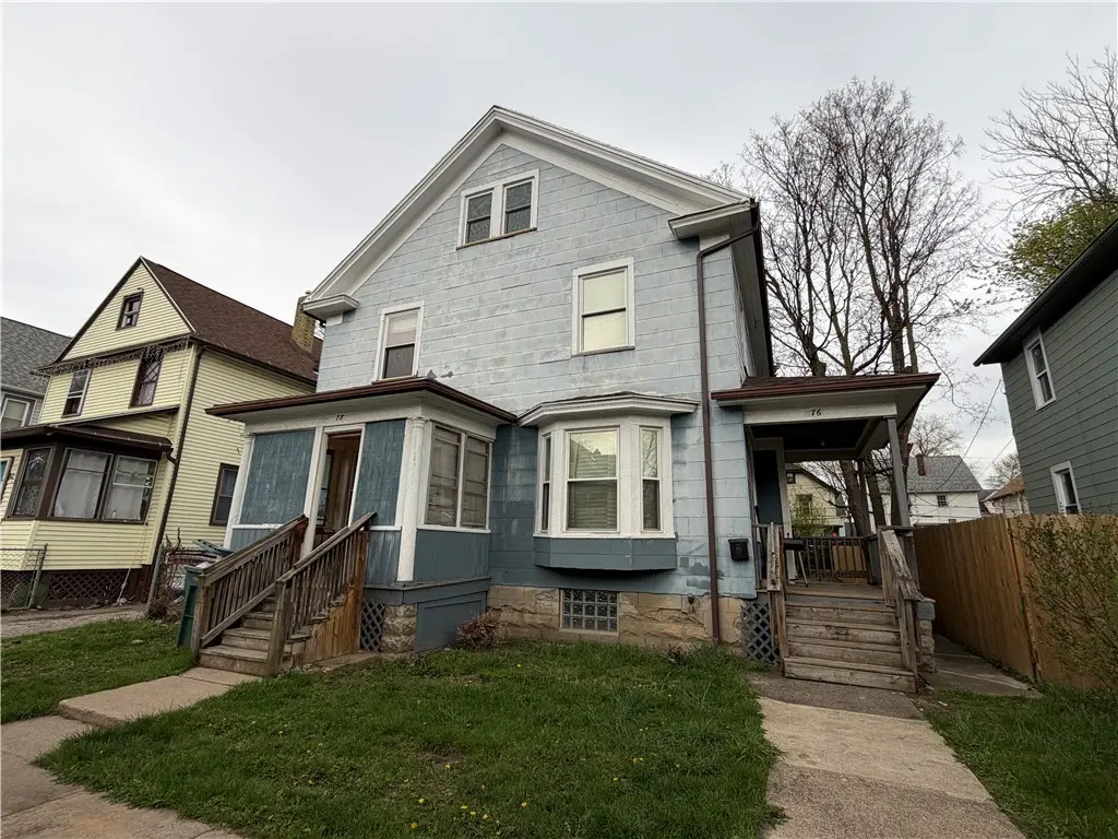 76 Ellison St