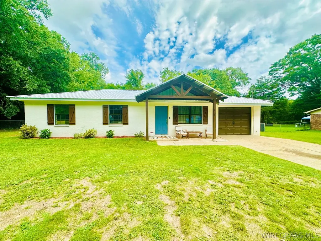629 Holman Rd