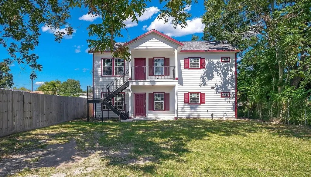 3117 E Crosstimbers St