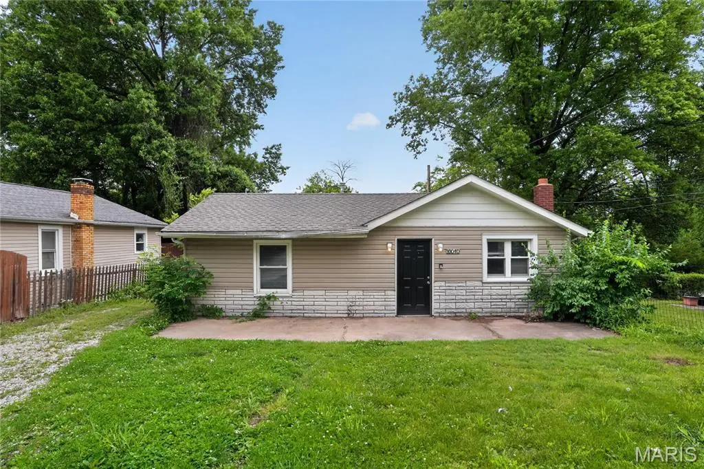10040 Bon Oak Dr