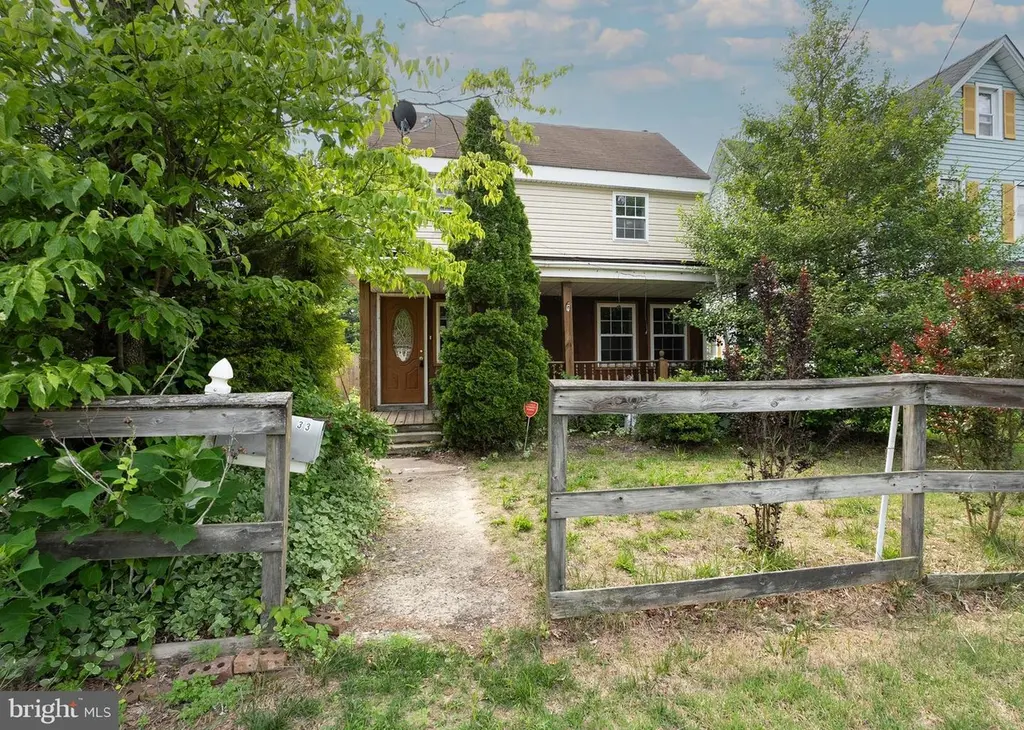 33 Clementon Rd W