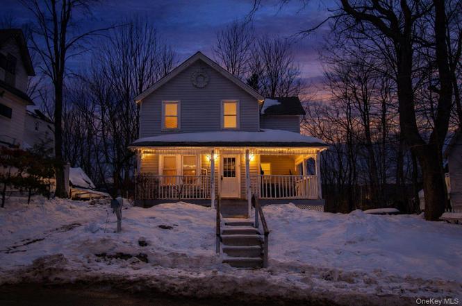 109 Lake St