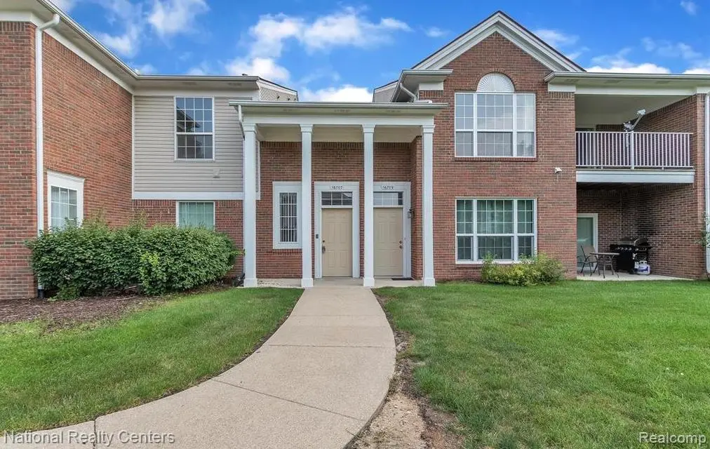 16707 Carriage Way