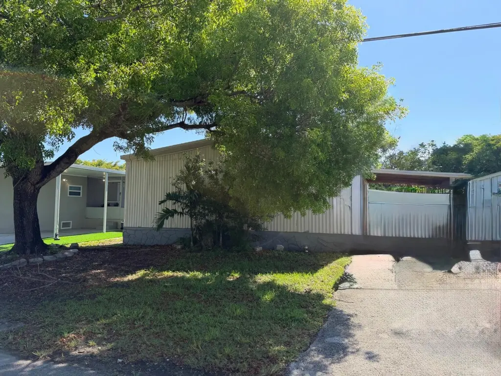 631 NW 215th Ave