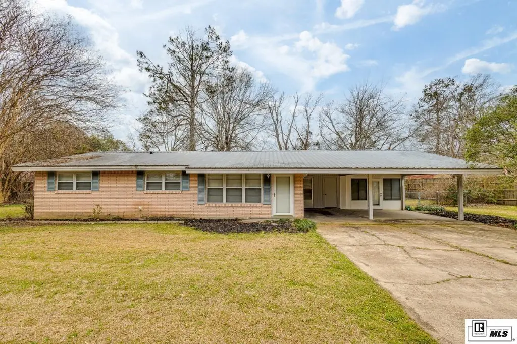 748 Bayou Shore Dr