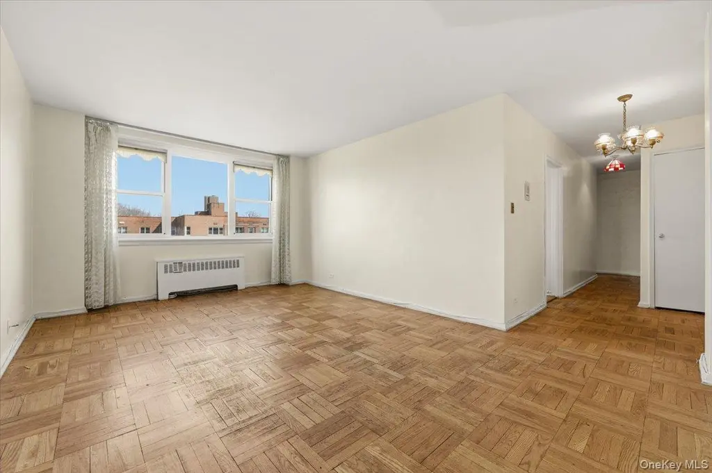 80 Knolls Cres Unit 6B