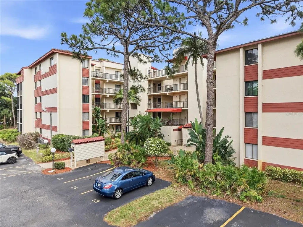 7500 40th Ave W #203