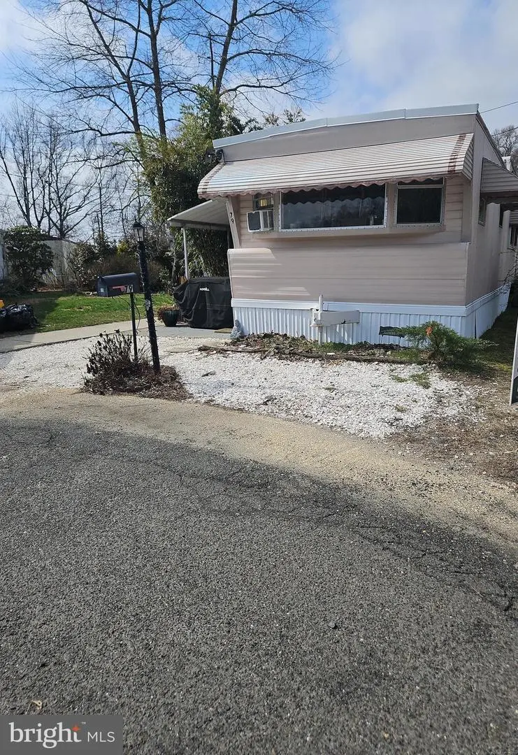 79 Shamrock Ct
