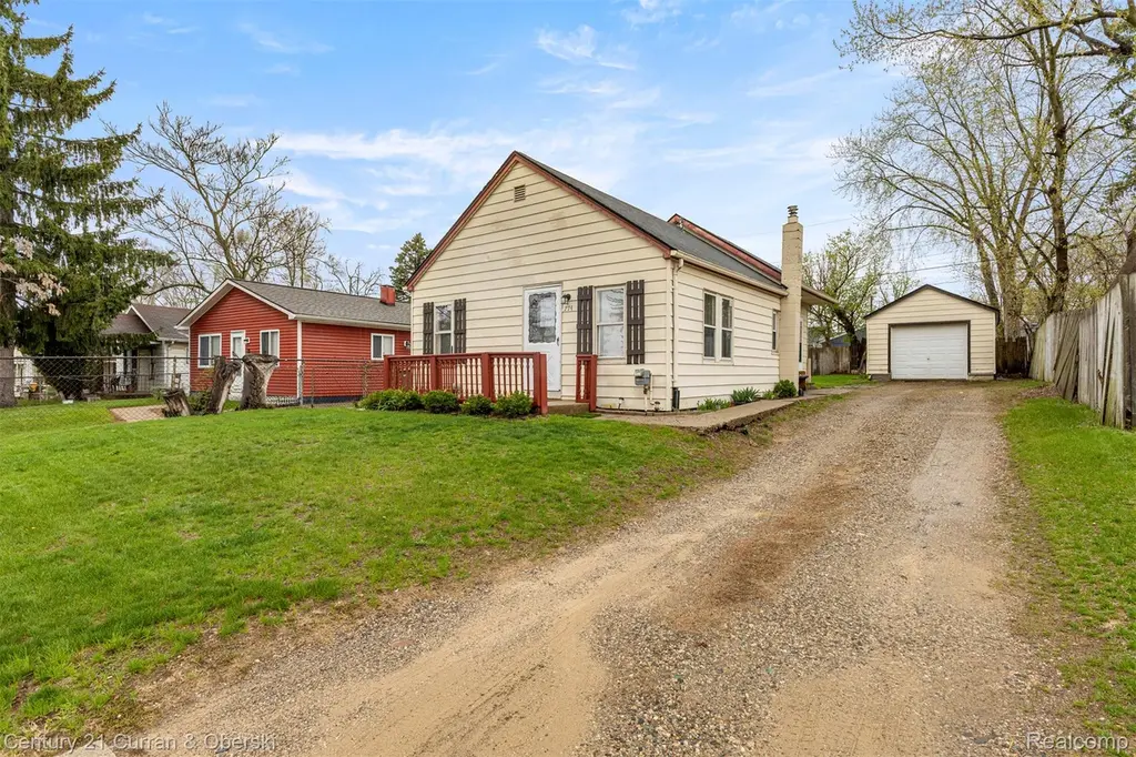 774 Corwin Ct