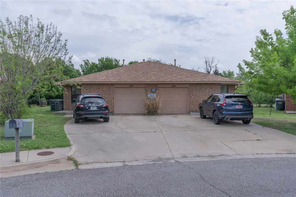 124 Barrett Pl