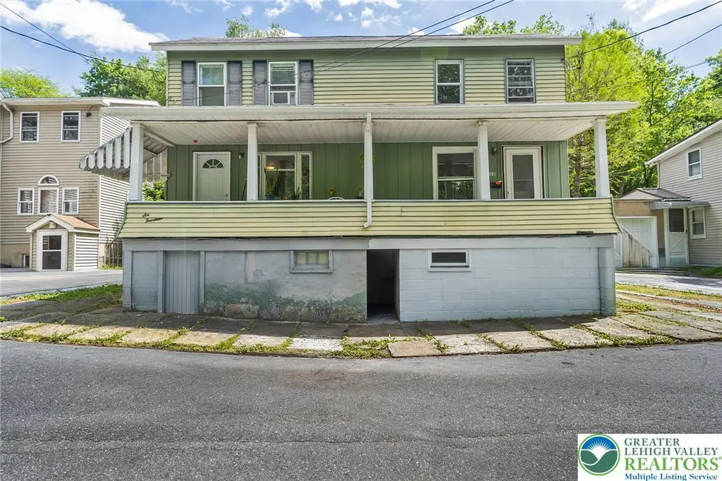 612 E Front St