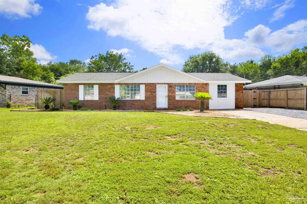 3040 Newton Dr