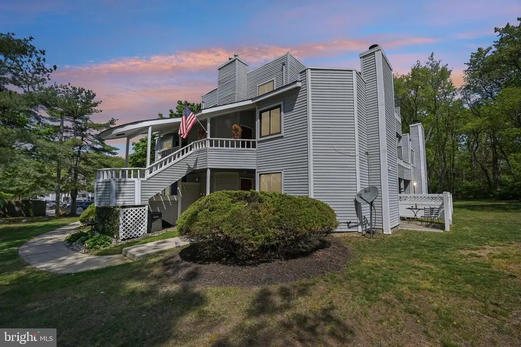 1408 Berwyck Ct