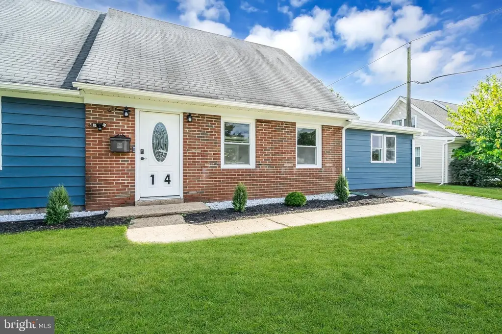14 Melbourne Ln
