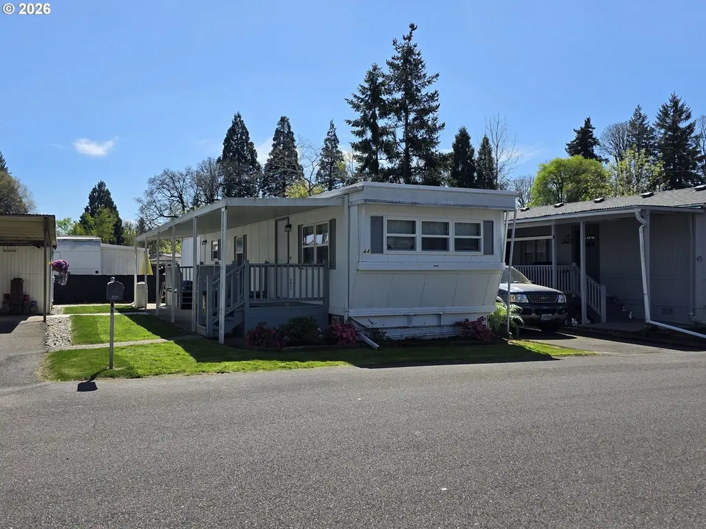 3203 SE Vineyard Rd #44
