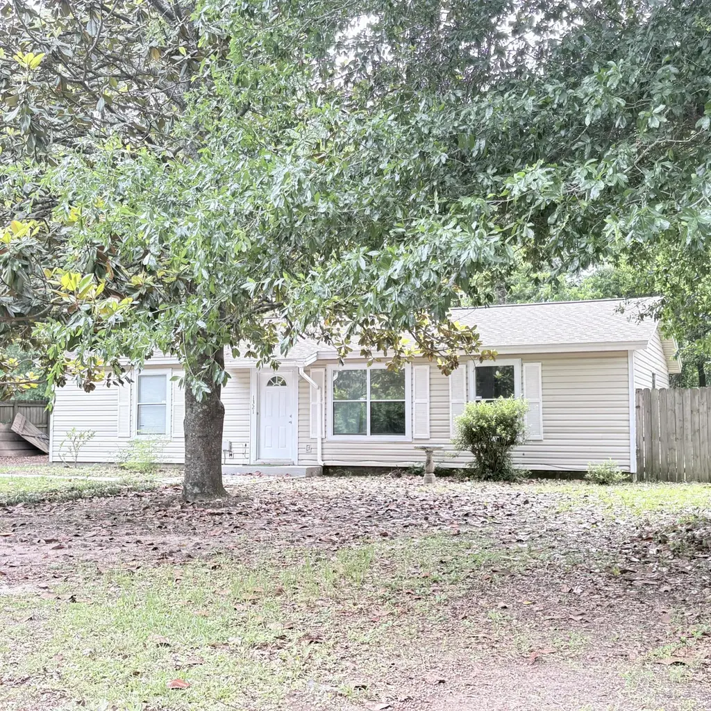 1321 Sunshine Dr
