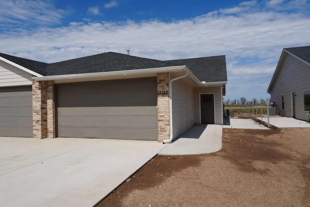 17136 W Lawson Cir