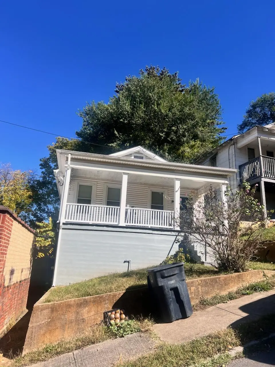 408 Jennings Ave SE