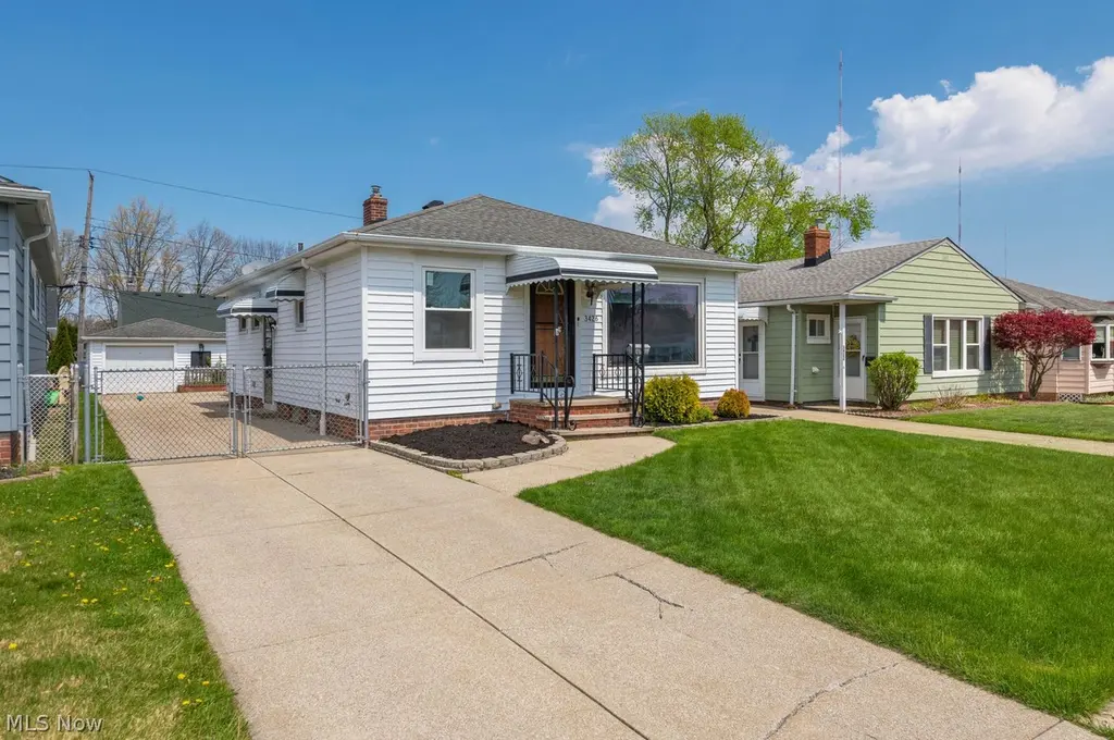 3426 Center Dr