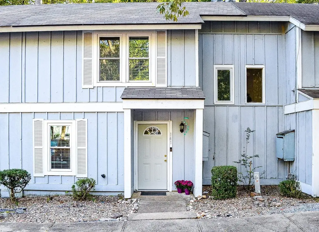 141 Lavista Ln
