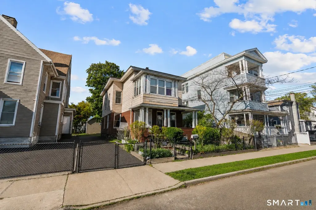 149 Shelton St