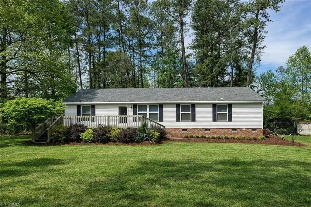 544 Little Pond Rd