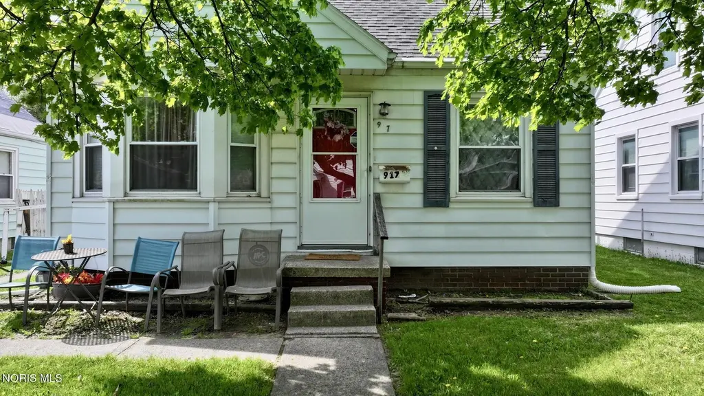 917 Eleanor Ave