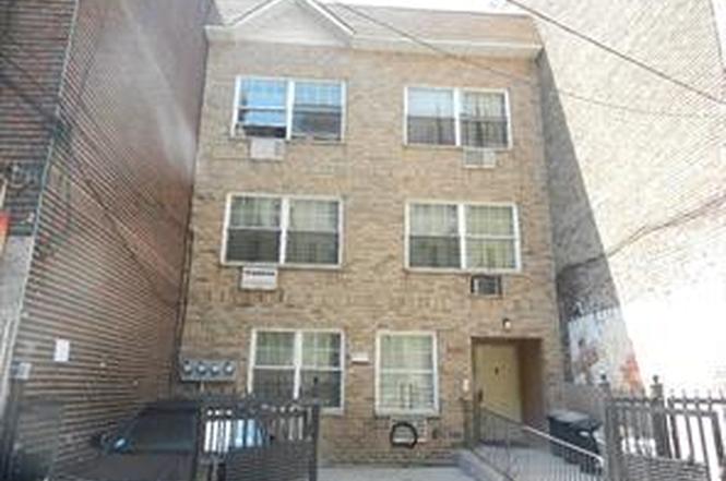 1787 Monroe Ave