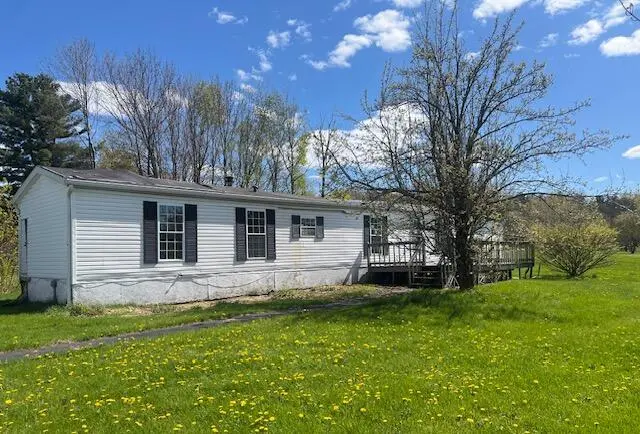 11 Maple Ave