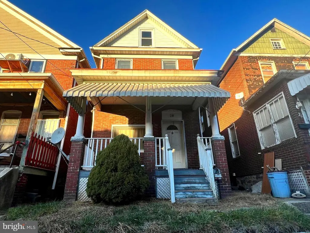 28 Boone St