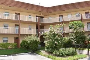 9001 Sunrise Lakes Blvd #201