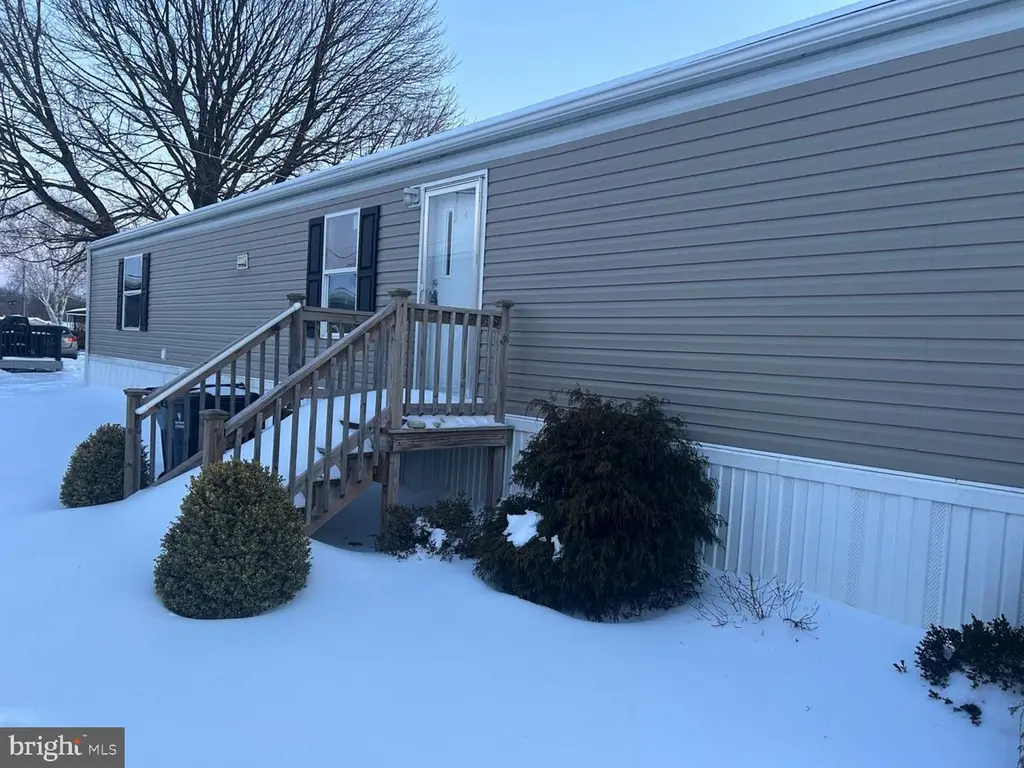97 Keystone Ct
