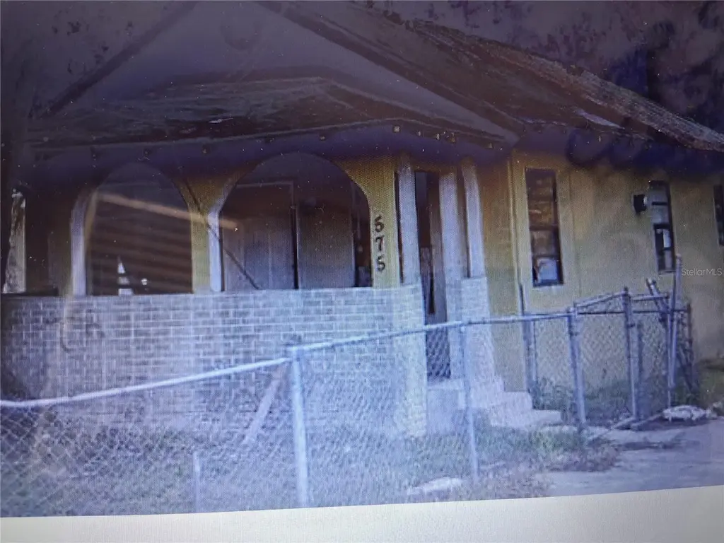 575 Live Oak Ave