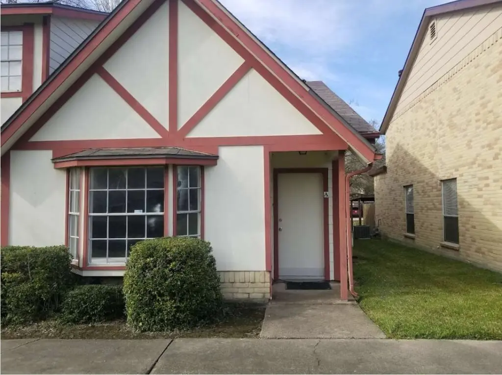 2037 Country Village Blvd Unit A