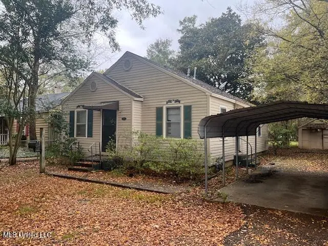 304 W Adams Ave