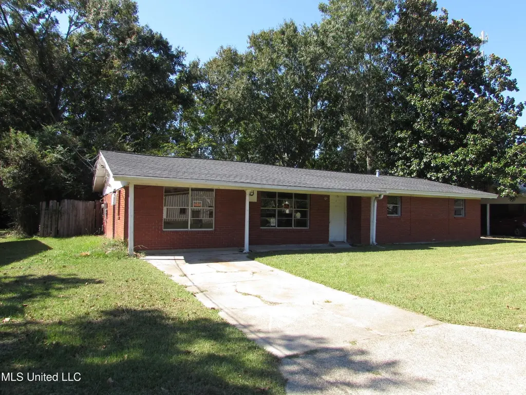 731 Carter Dr