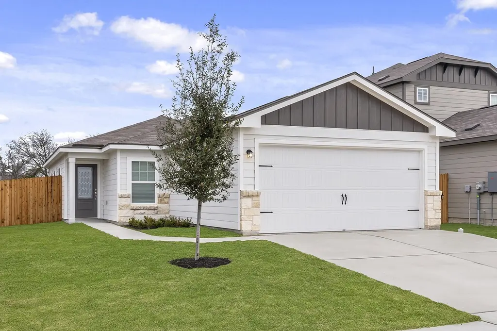 14508 Wahlbergs Way