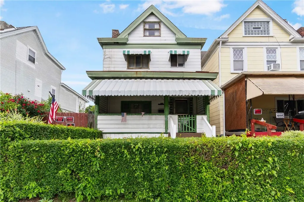 306 Russellwood Ave