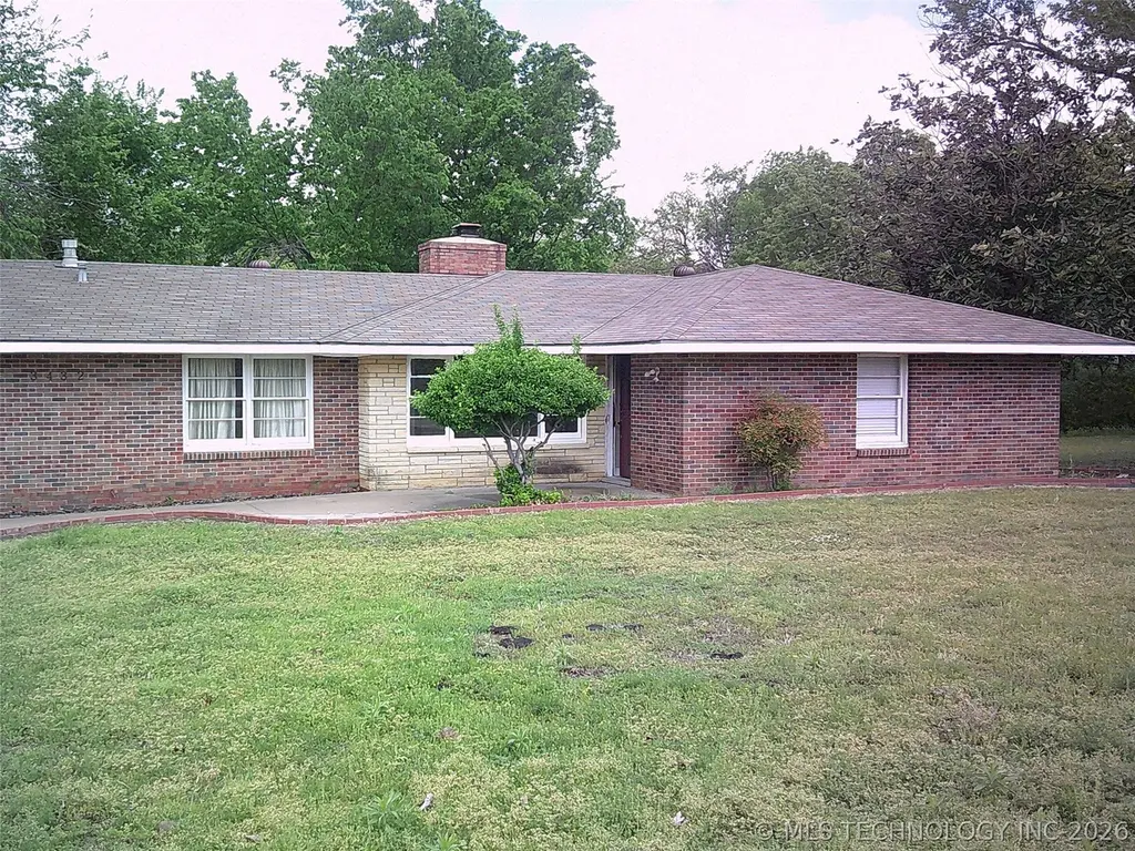 3432 Woodland Rd