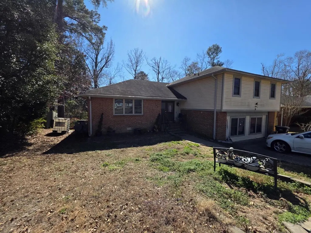 429 Shallowford Cir