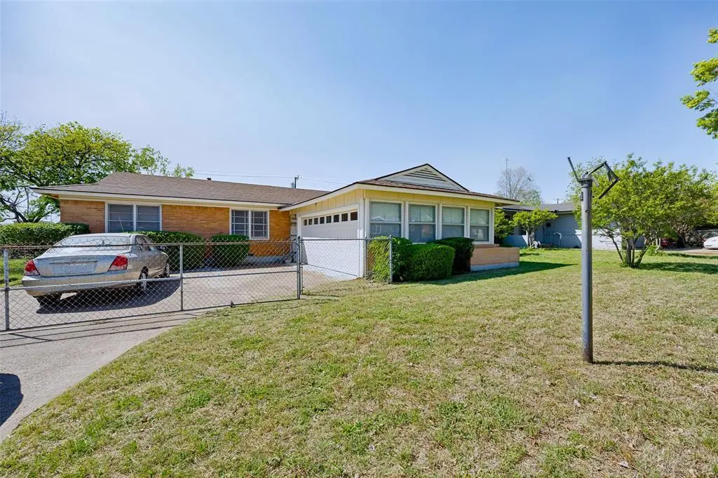 4123 Huckleberry Cir