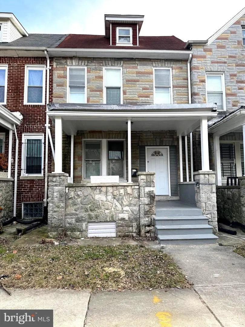 2213 Bryant Ave