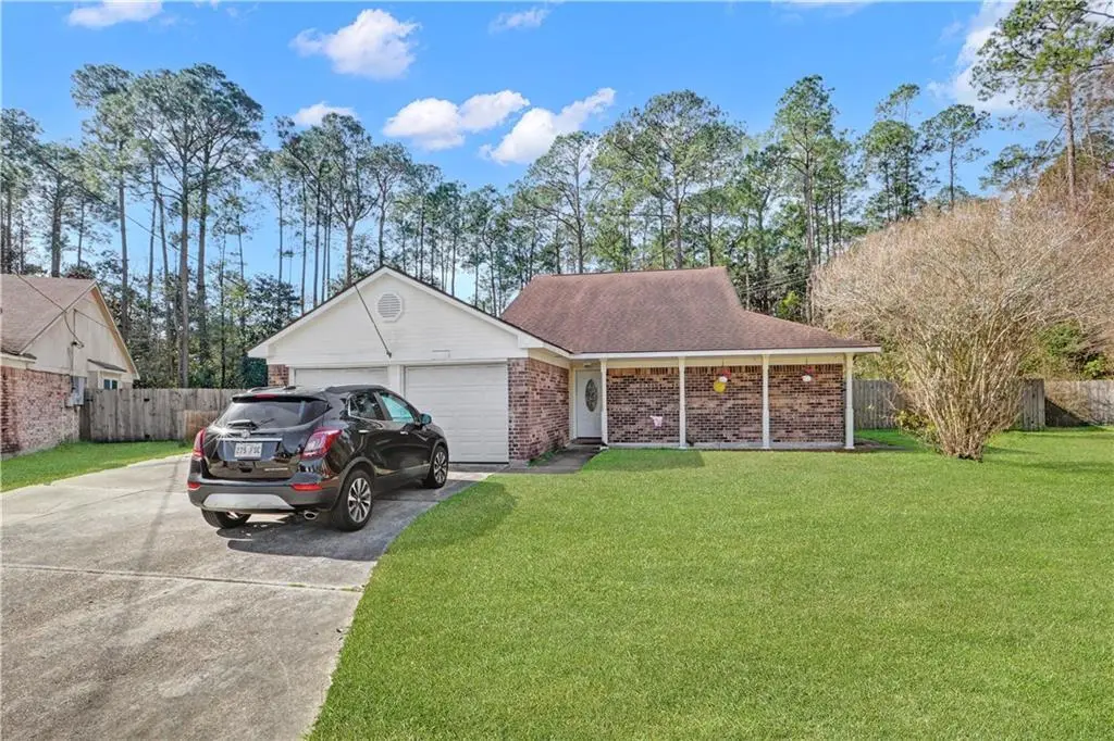 523 Drury Ln