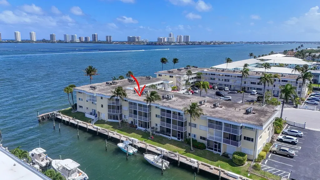 101 Doolen Ct #307