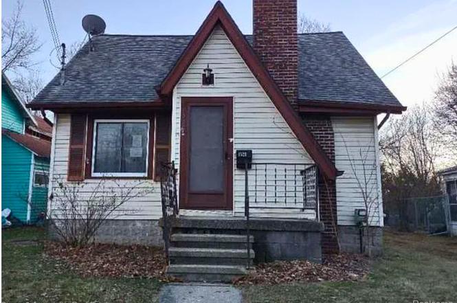 1520 E Oakland Ave