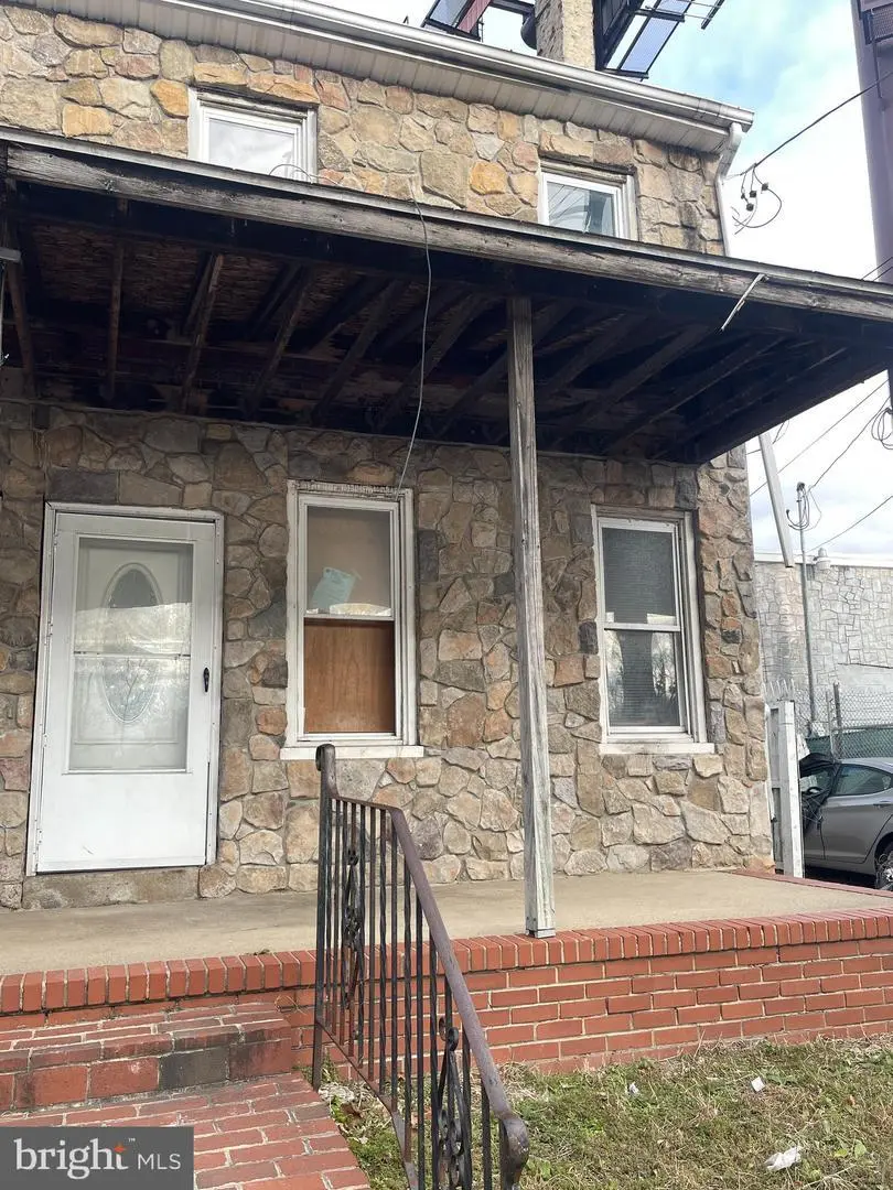 409 Flower St