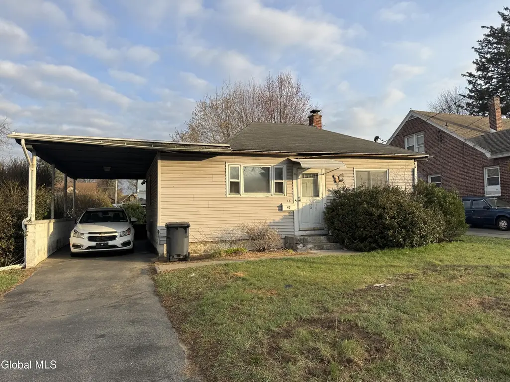 45 Hudson Ave